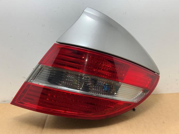 Feu arrière droit Mercedes C-Klasse