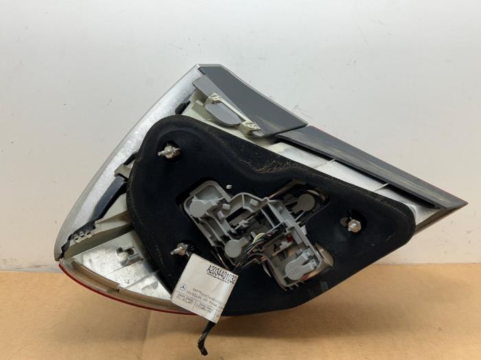 Feu arrière droit Mercedes C-Klasse