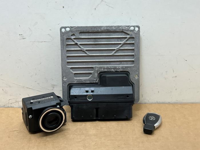 Ignition lock + computer Mercedes C-Klasse