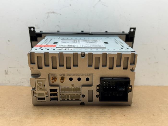 Radio Mercedes C-Klasse