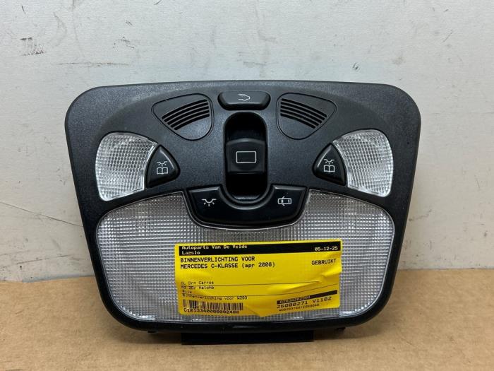 Eclairage intérieur avant Mercedes C-Klasse