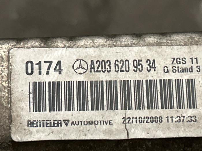 Panneau avant Mercedes C-Klasse