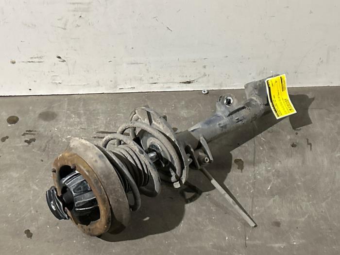 Amortyzator wstrzasów lewy przód Mercedes C-Klasse