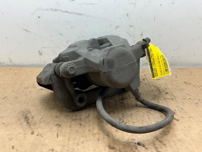 Etrier de frein (pince) avant gauche Mercedes C-Klasse