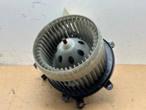Gebruikte Kachel Ventilatiemotor Mercedes C Sportcoupé (C203) 1.8 C-180K 16V Prijs € 108,90 Inclusief btw aangeboden door Autoparts Van De Velde