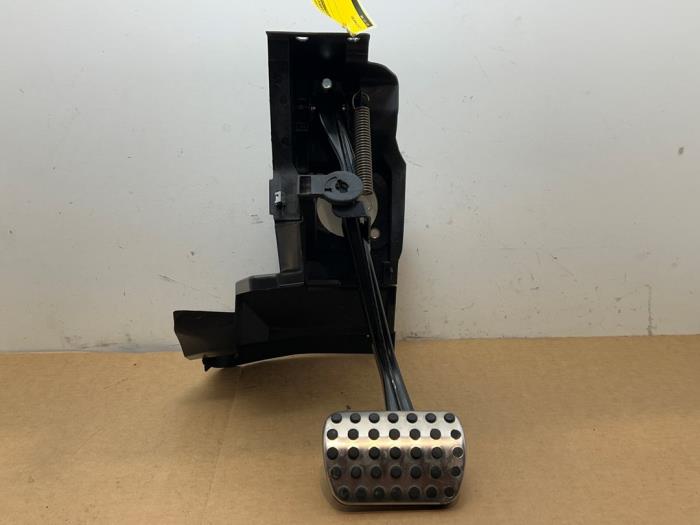 Pedal hamulca Mercedes C-Klasse