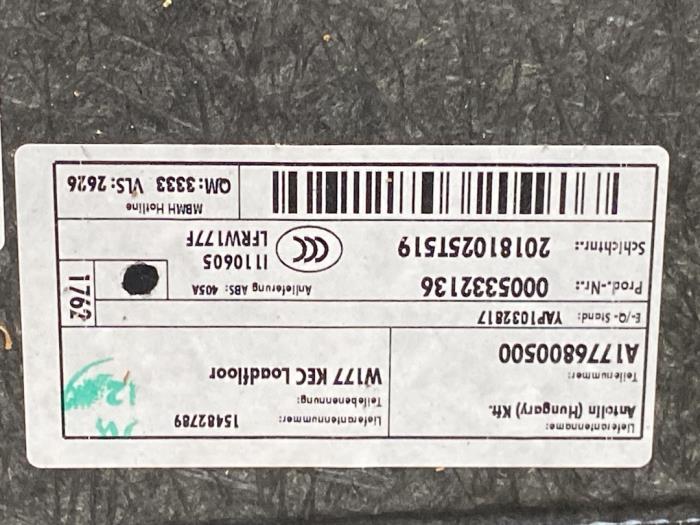 Alfombrilla de maletero Mercedes A-Klasse