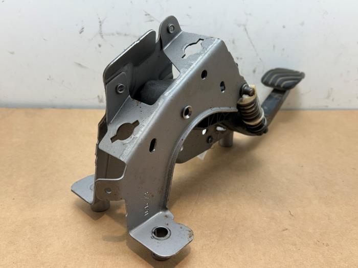 Clutch pedal Mercedes Citan