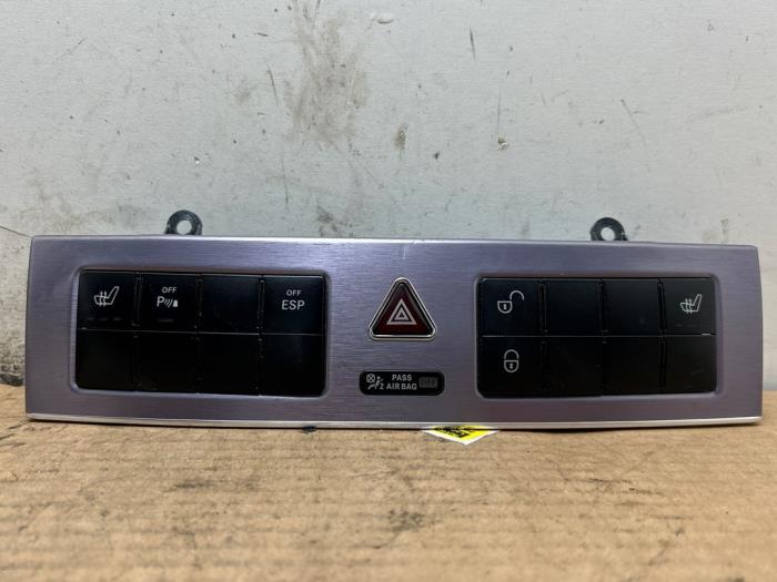 Interruptor de luz de pánico Mercedes C-Klasse