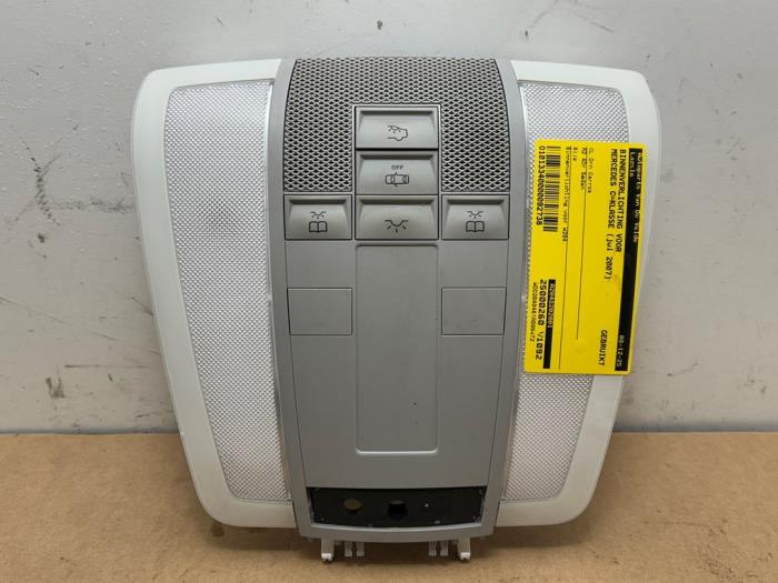 Oswietlenie wewnetrzne przód Mercedes C-Klasse