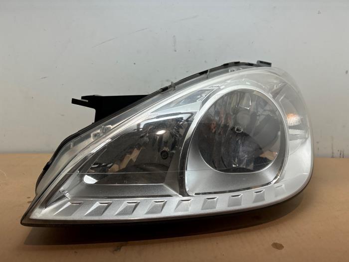 Reflektor lewy Mercedes A-Klasse