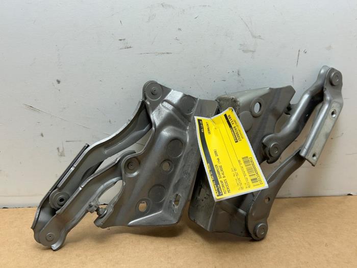 Bonnet Hinge Mercedes B-Klasse