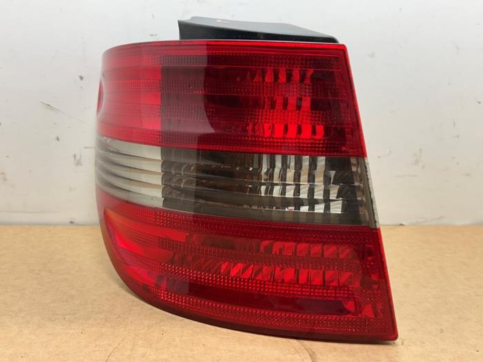 Tylne swiatlo pozycyjne lewe Mercedes B-Klasse