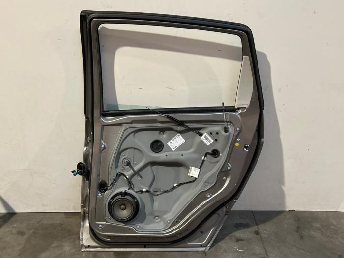Rear door 4-door, right Mercedes B-Klasse