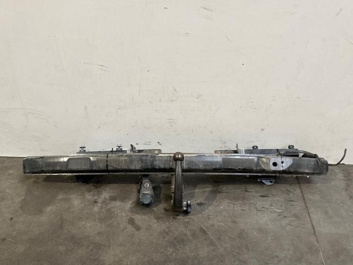 Hak holowniczy Mercedes B-Klasse