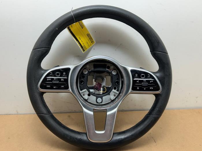 Lenkrad Mercedes CLA