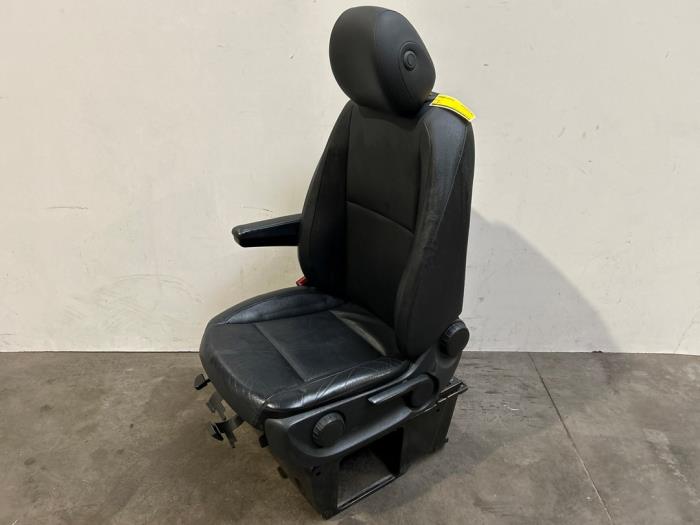 Asiento izquierda Mercedes Vito