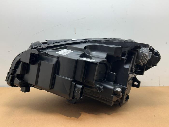 Faro derecha Mercedes B-Klasse