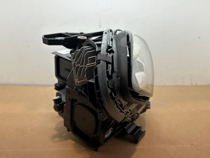 Faro derecha Mercedes B-Klasse