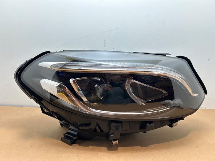 Faro derecha Mercedes B-Klasse