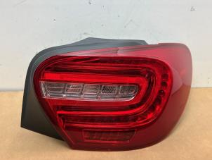 Gebruikte Achterlicht rechts Mercedes A (W176) 1.8 A-200 CDI 16V Prijs € 235,95 Inclusief btw aangeboden door Autoparts Van De Velde