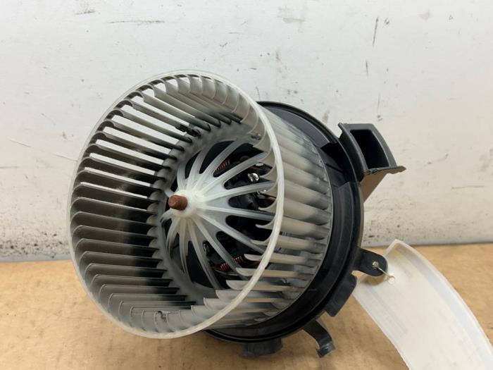 Silnik wentylatora nagrzewnicy Mercedes Sprinter