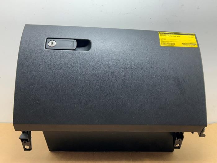 Boîte à gants Mercedes A-Klasse