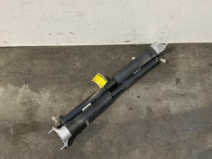 Zestaw amortyzatorów Mercedes A-Klasse