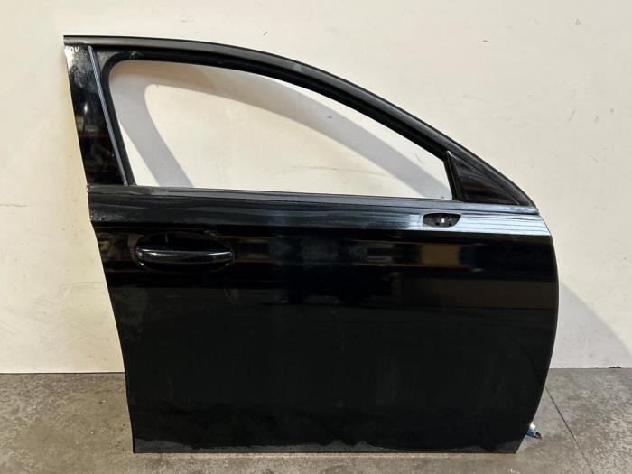 Puerta de 4 puertas derecha detrás Mercedes A-Klasse