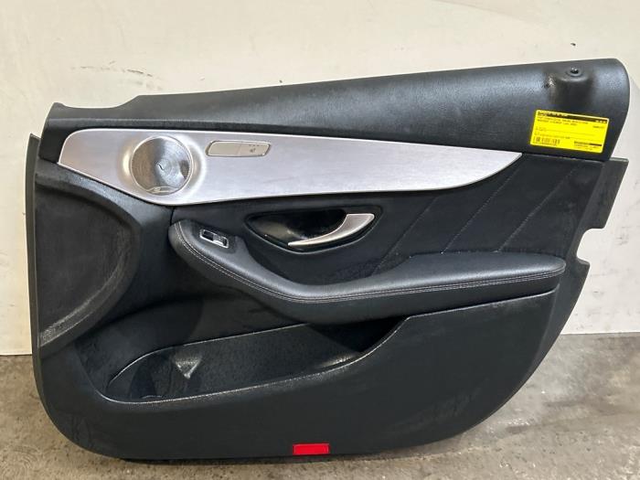 Tapicerka drzwi prawych przednich wersja 4-drzwiowa Mercedes C-Klasse