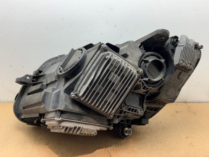 Reflektor prawy Mercedes C-Klasse