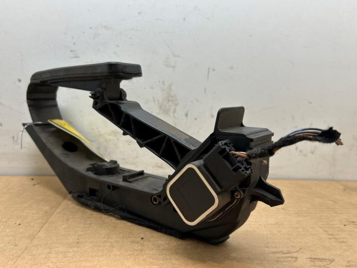 Pedal gazu Mercedes S-Klasse