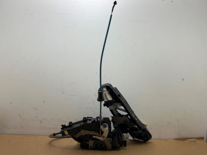 Deurslot Mechaniek 4Deurs rechts-achter Mercedes GLE