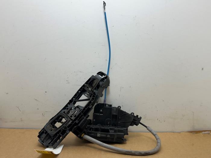 Mechanizm blokady drzwi prawych tylnych wersja 4-drzwiowa Mercedes GLE