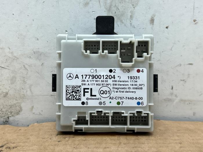 Modul centralnego zamka Mercedes A-Klasse
