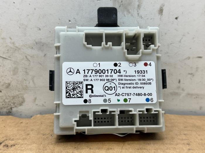 Modul centralnego zamka Mercedes A-Klasse