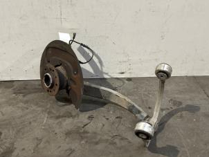 Gebruikte Fusee links-voor Mercedes R (W251) 3.0 280 CDI 24V 4-Matic Prijs € 181,50 Inclusief btw aangeboden door Autoparts Van De Velde