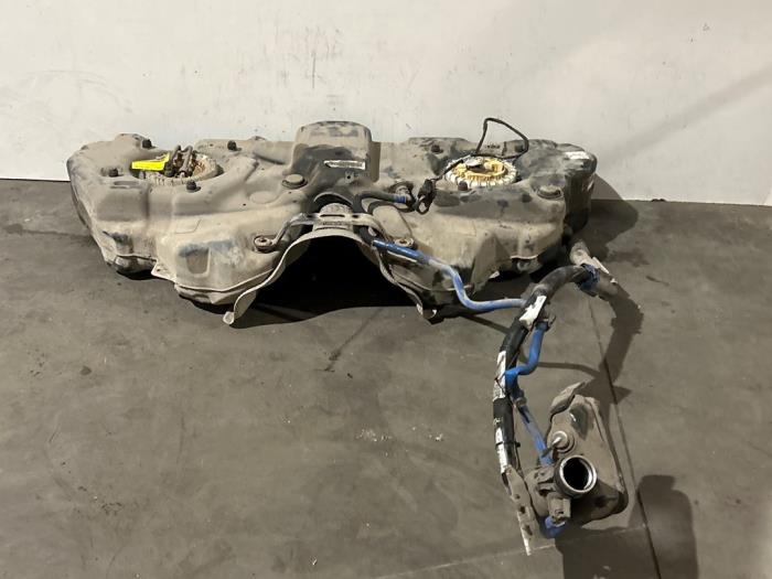 Tank Mercedes R-Klasse