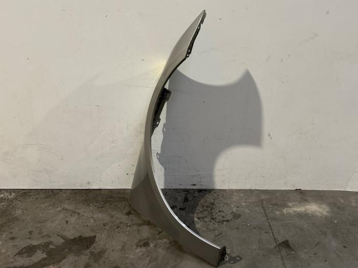 Front wing, right Mercedes R-Klasse