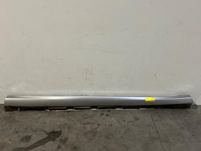 Umbral derecha Mercedes R-Klasse