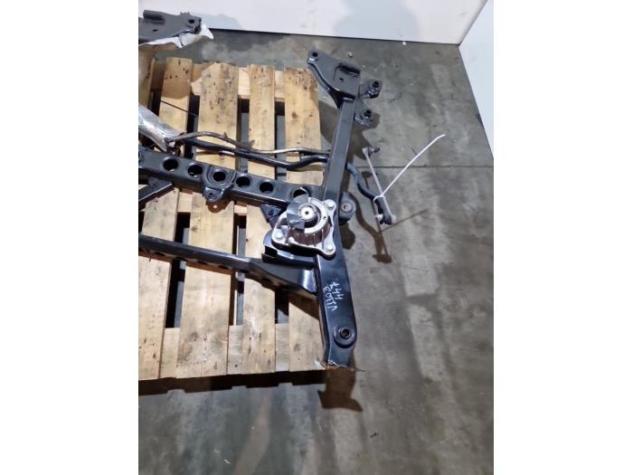 Subframe Mercedes Vito