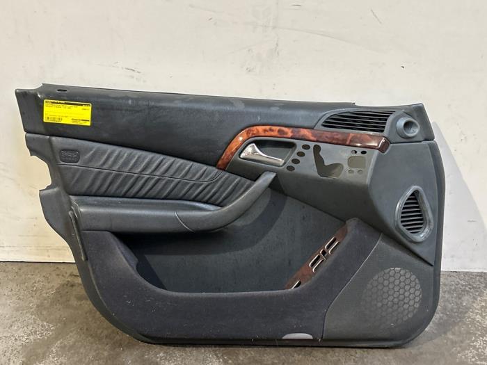 Tapicerka drzwi lewych przednich wersja 4-drzwiowa Mercedes S-Klasse