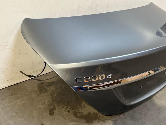 Couvercle coffre Mercedes C-Klasse