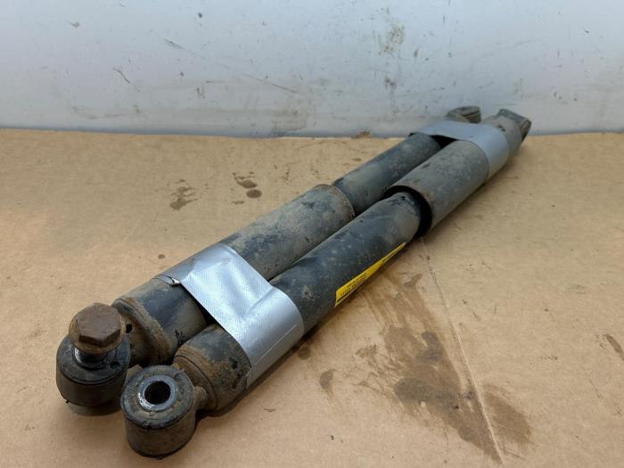 Zestaw amortyzatorów Mercedes Sprinter