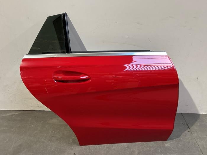 Tür 4-türig rechts hinten Mercedes CLA