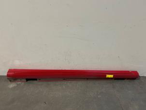 Gebruikte Dorpel rechts Mercedes CLA Shooting Brake (117.9) 1.6 CLA-180 16V Prijs € 211,75 Inclusief btw aangeboden door Autoparts Van De Velde