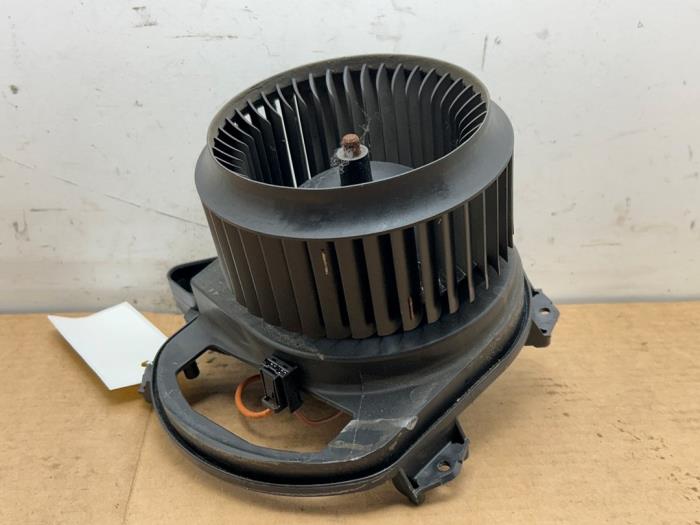 Silnik wentylatora nagrzewnicy Mercedes CLA