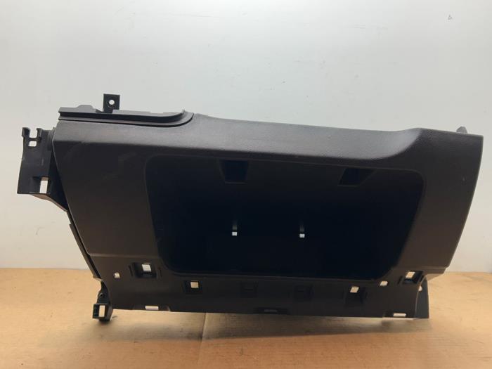 Schowek w desce rozdzielczej Mercedes Citan