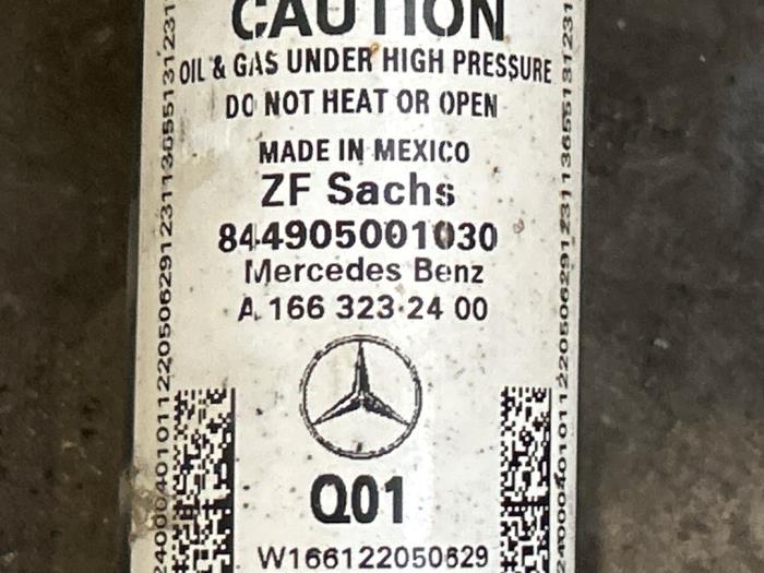Fronts shock absorber, left Mercedes ML-Klasse