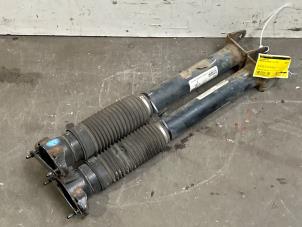 Gebruikte Schokdemper set Mercedes ML III (166) 2.1 ML-250 CDI 16V BlueTEC 4-Matic Prijs € 108,90 Inclusief btw aangeboden door Autoparts Van De Velde